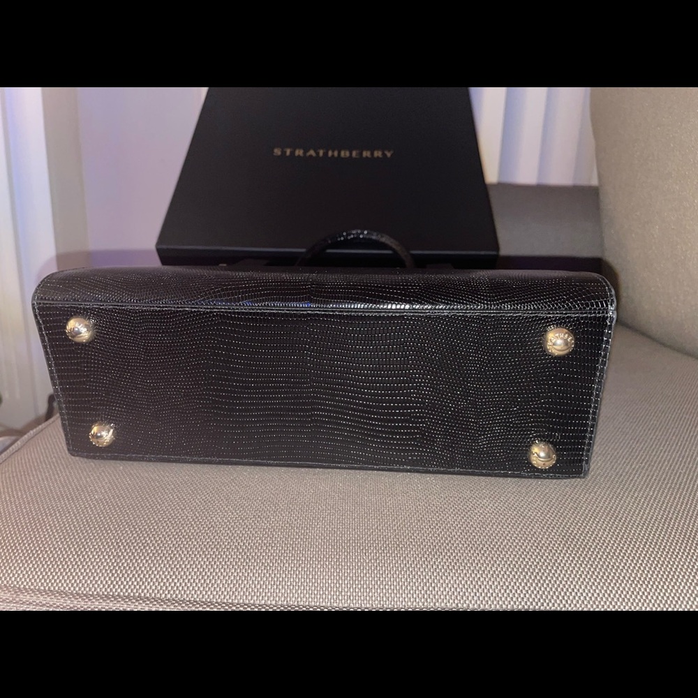 Strathberry Midi Tote
Lizard-embossed leather, Black - Picture 2 of 9